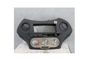 Commande chauffage TOYOTA YARIS 1 Photo n°1