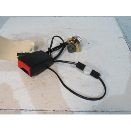 Attache ceinture arriere droit CITROEN C5 1