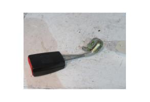 Attache ceinture arriere droit AUDI A4 2 Photo n°1