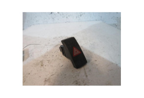 Bouton de warning SUZUKI SWIFT 3 Photo n°1