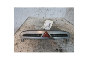 Bouton de warning PEUGEOT 308 1 Photo n°1
