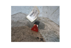 Bouton de warning VOLKSWAGEN GOLF PLUS Photo n°1
