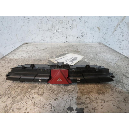 Bouton de warning PEUGEOT 308 1
