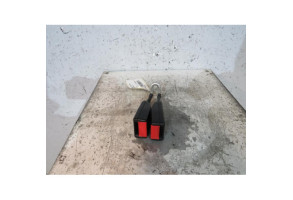 Attache ceinture arriere droit OPEL CORSA C Photo n°1