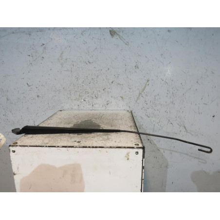 Bras essuie glace avant droit PEUGEOT 206+