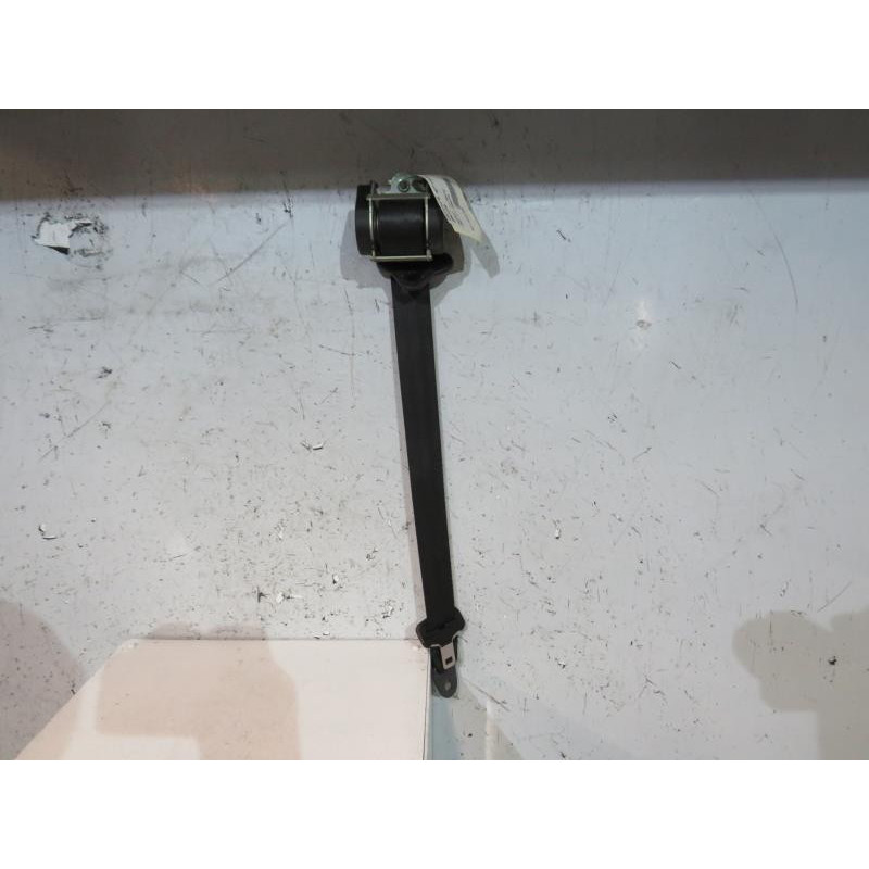 Ceinture arriere gauche PEUGEOT 206+ Photo n°1