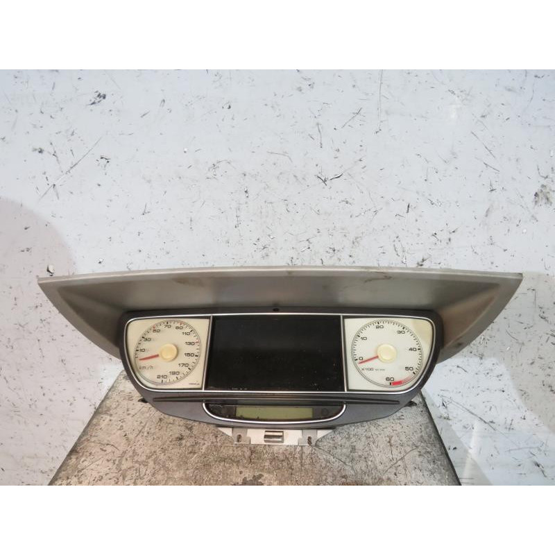 Compteur CITROEN C8 Photo n°1