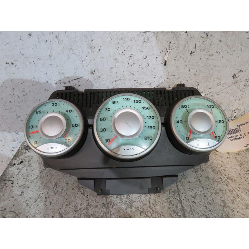 Compteur CITROEN C8 Photo n°1