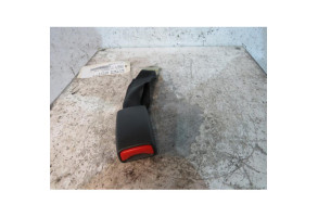 Attache ceinture arriere droit TOYOTA COROLLA 10 Photo n°1