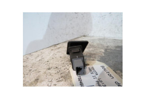 Bouton de warning TOYOTA YARIS 2 Photo n°2