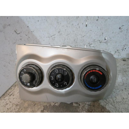 Commande chauffage TOYOTA YARIS 2