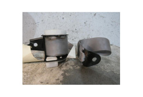 Ceinture arriere droit MAZDA 323 6 Photo n°1