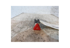 Bouton de warning VOLKSWAGEN GOLF 5 Photo n°1
