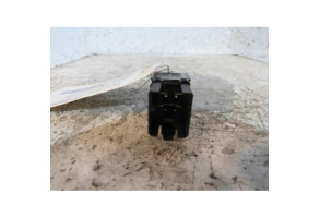 Bouton de warning VOLKSWAGEN GOLF 5 Photo n°2