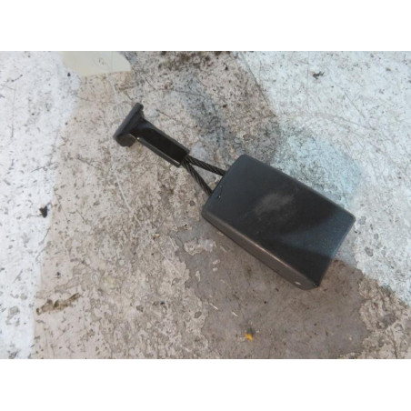 Attache ceinture arriere gauche OPEL ASTRA H