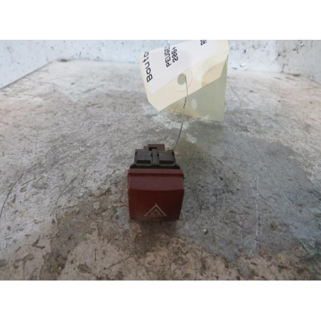 Bouton de warning PEUGEOT 206+