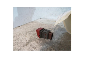Bouton de warning PEUGEOT 206+ Photo n°2