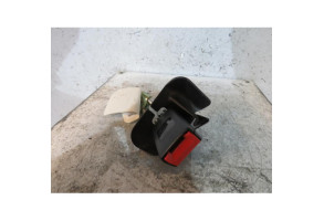 Attache ceinture arriere droit AUDI A4 2 Photo n°1