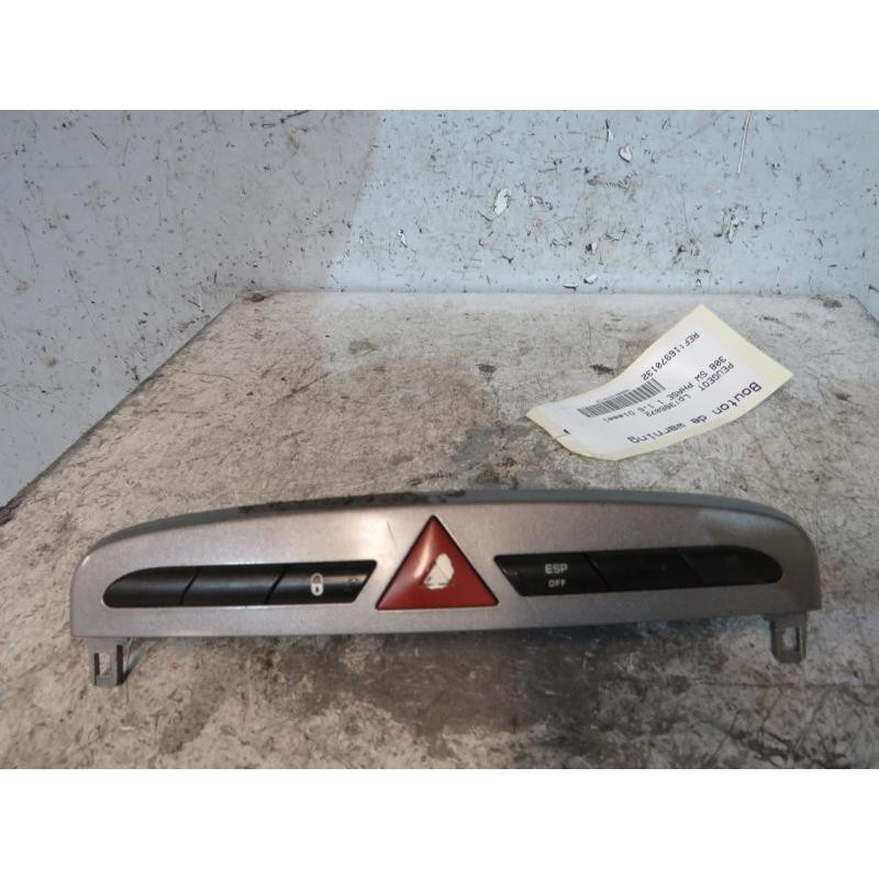 Bouton de warning PEUGEOT 308 1 SW Photo n°1