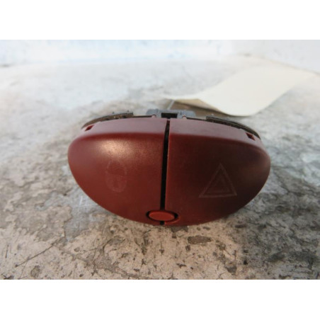 Bouton de warning CITROEN XSARA PICASSO