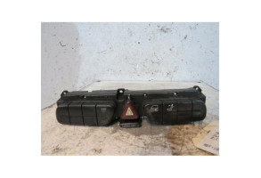 Bouton de warning MERCEDES CLASSE C 203 Photo n°1