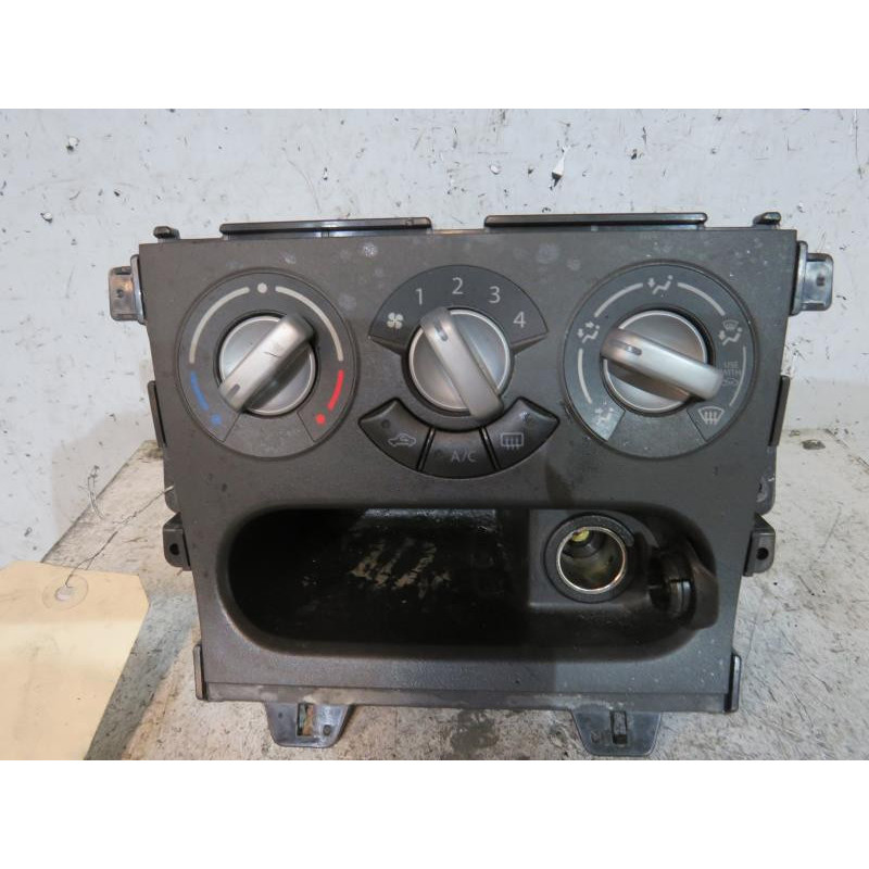 Commande chauffage SUZUKI SPLASH Photo n°1