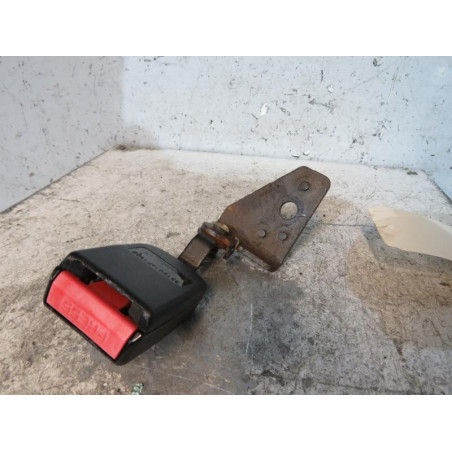 Attache ceinture arriere droit PEUGEOT 407