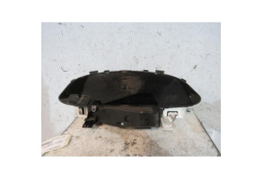 Compteur TOYOTA YARIS 2 Photo n°1