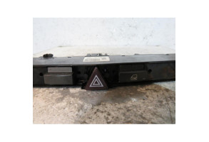 Bouton de warning OPEL ASTRA H Photo n°2