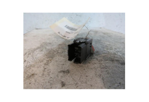 Bouton de warning VOLKSWAGEN GOLF 5 Photo n°1