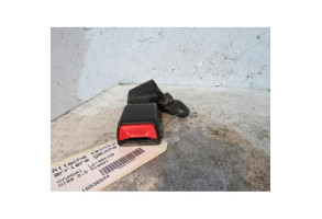 Attache ceinture arriere gauche HYUNDAI H1 1 STAREX Photo n°1