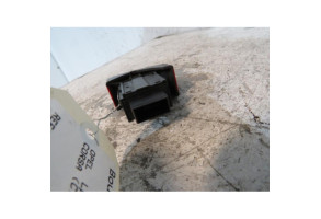 Bouton de warning OPEL CORSA C Photo n°2