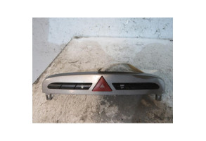 Bouton de warning PEUGEOT 308 1 Photo n°1