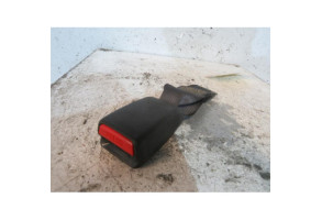Attache ceinture arriere droit TOYOTA COROLLA 10 Photo n°1