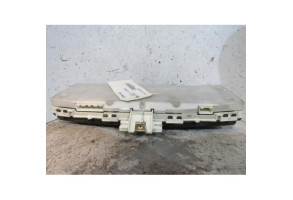 Compteur TOYOTA COROLLA 10 Photo n°2