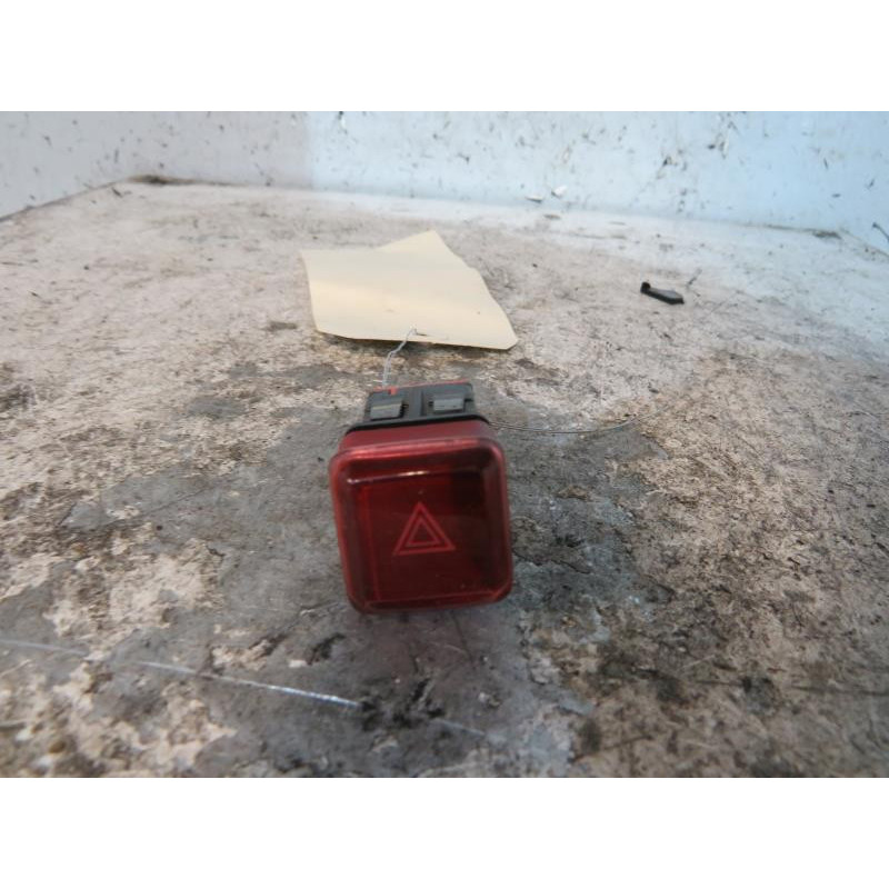 Bouton de warning CITROEN C3 PICASSO Photo n°1