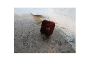 Bouton de warning PEUGEOT 1007 Photo n°1