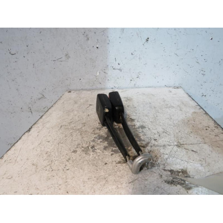 Attache ceinture arriere droit SEAT IBIZA 2