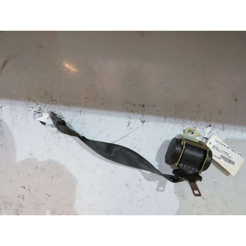 Ceinture arriere droit PEUGEOT 307 Photo n°1