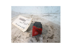 Bouton de warning VOLKSWAGEN GOLF 5 Photo n°1