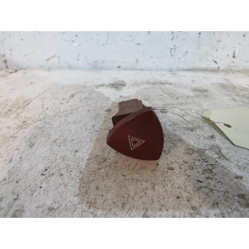 Bouton de warning PEUGEOT 807 Photo n°1