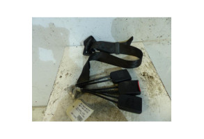 Attache ceinture arriere centrale VOLKSWAGEN POLO 3 Photo n°2