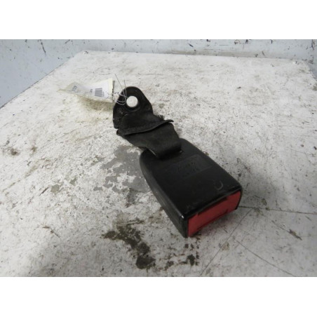 Attache ceinture arriere droit RENAULT CLIO 1