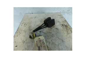 Attache ceinture arriere droit SEAT IBIZA 2 Photo n°1