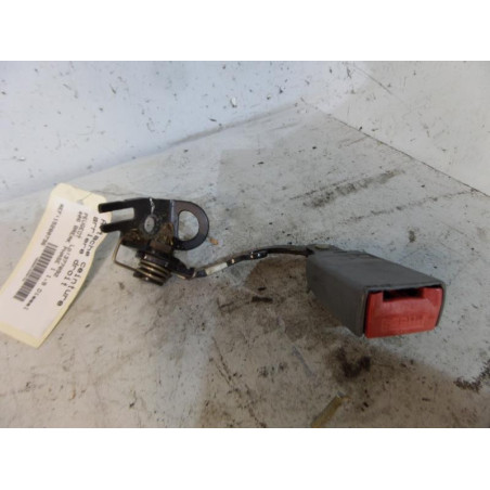 Attache ceinture arriere droit PEUGEOT 406