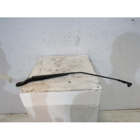 Bras essuie glace avant droit MAZDA 3 1
