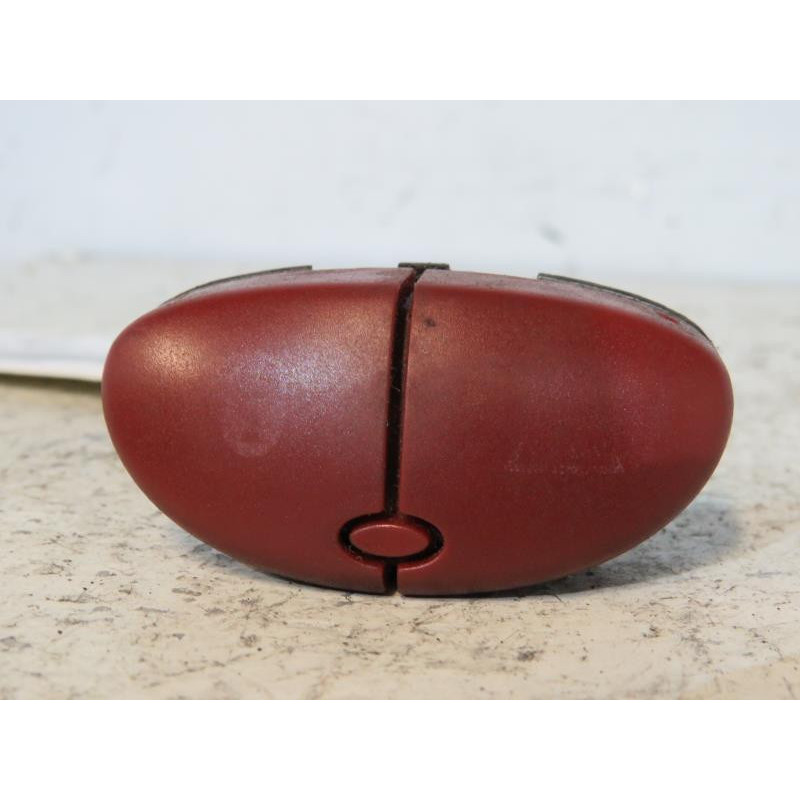 Bouton de warning CITROEN XSARA PICASSO Photo n°1
