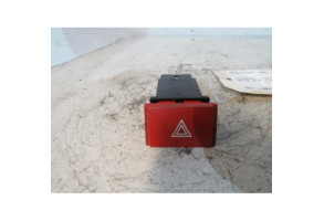 Bouton de warning HYUNDAI GETZ Photo n°1