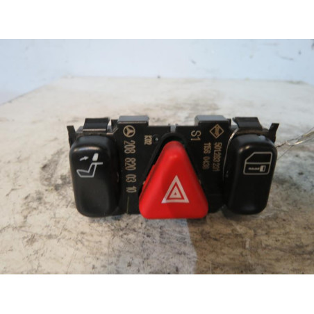 Bouton de warning MERCEDES CLASSE E 210
