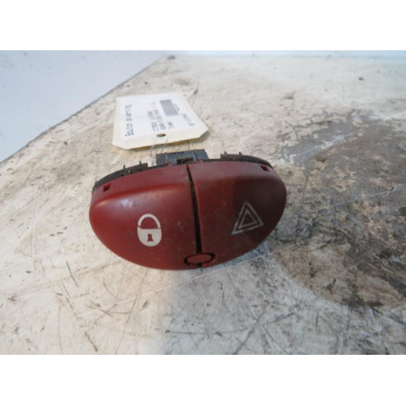 Bouton de warning CITROEN XSARA PICASSO
